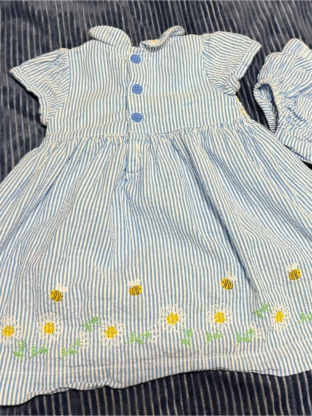 3-6m Baby Blue Stripe Smocked Dress with Bee Embroidery